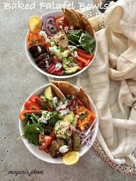 Creamy sauce coming together